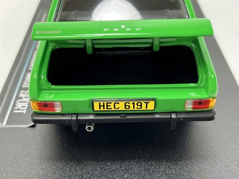 1975 ford escort mkii 1600 sport green 1:18 scale sun star 4619