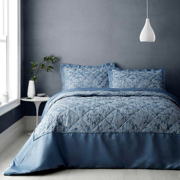 Portfolio Home Blenheim Bedspread Set