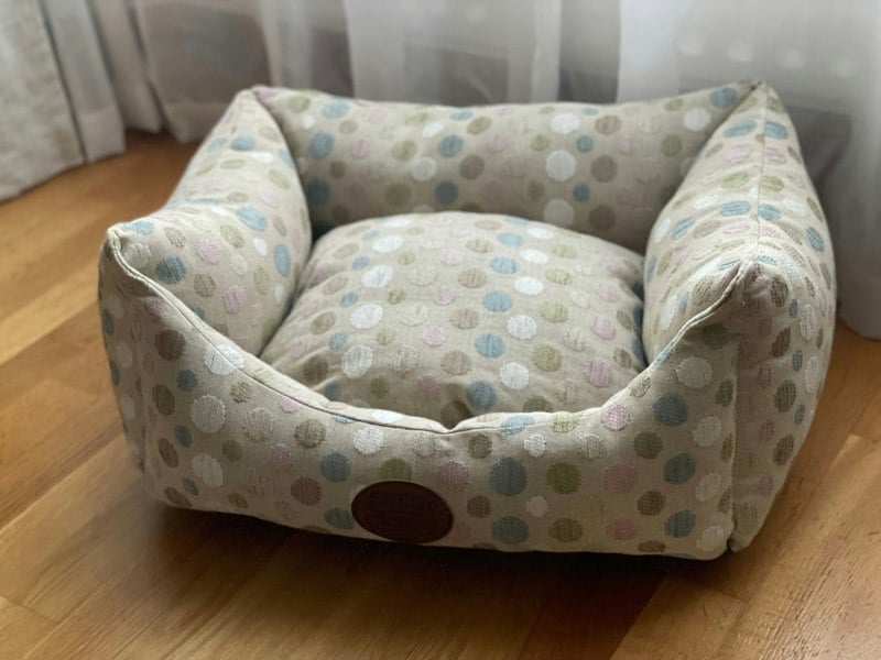 Snug and Cosy Pets Beige Polka Dot Bed