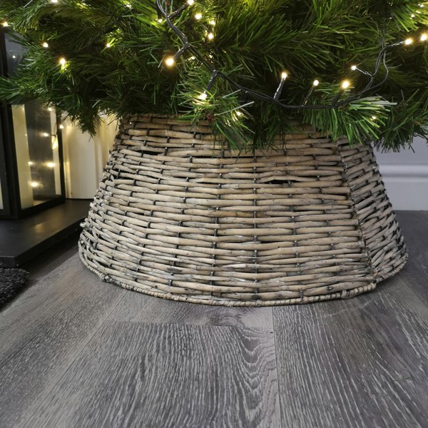 Samuel Alexander 40/58cm Samuel Alexander KD Willow Christmas Tree Skirt Wicker Rattan- Medium Natural