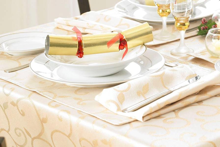 Alexis Runner Cream