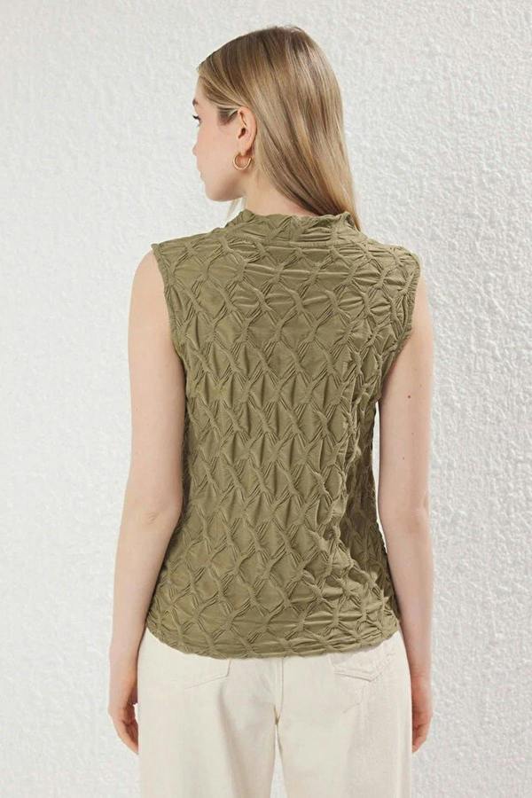 WOVCOR Textured Regular Stretch Knit Blouse