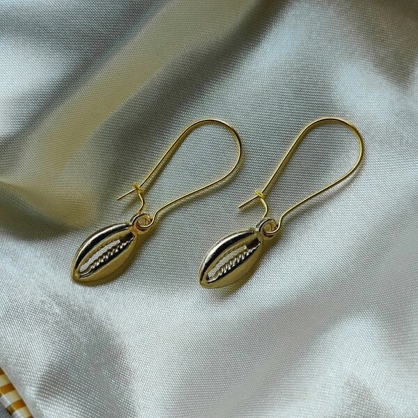 The Colourful Aura Long Silver Cowrie Sea Shell Charm Mermaid Beach Boho Dangle Dainty Earrings