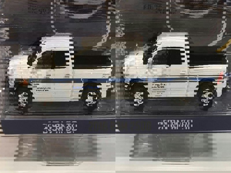 2018 ram 2500 white 1:64 scale greenlight 41100f