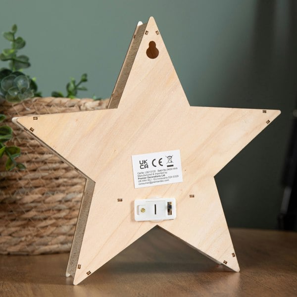 Samuel Alexander 23cm Battery Operated Wooden Star Shape Woodland Scene Christmas Decoration