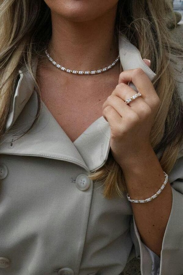 Say It With Luxe Kiss Necklace  - Silver & Gold