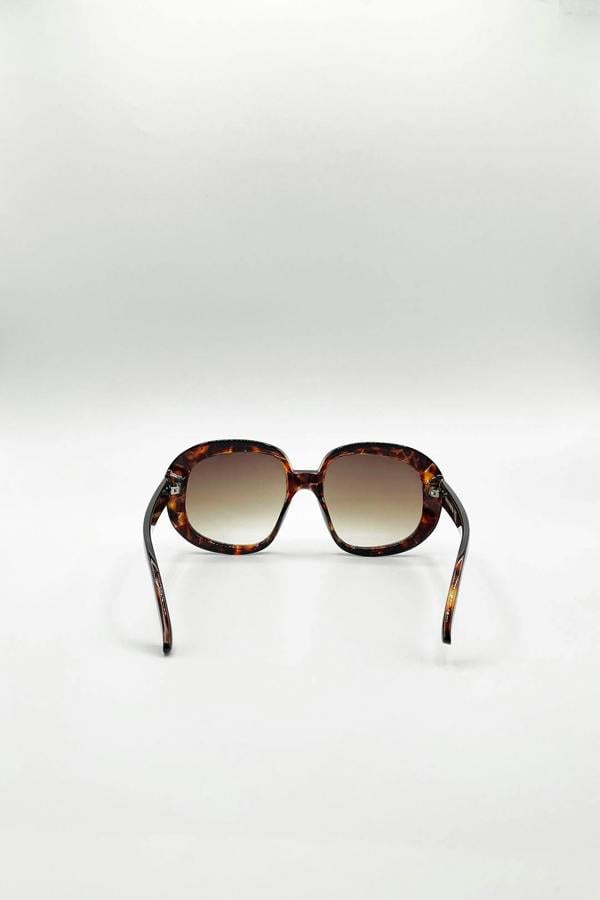 SVNX Bold Round Oversized Sunglasses In Tortoiseshell