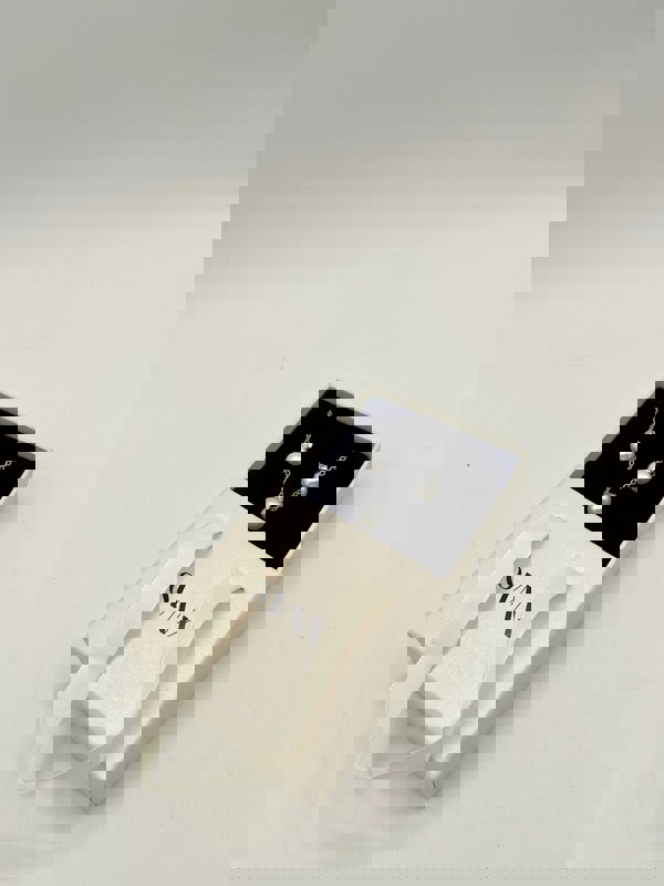 SVNX Pearl Diamante Earrings & Necklace Set in Silver Colour