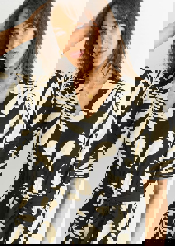 Gini London Floral V Neck Elasticated Waist Midi Dress