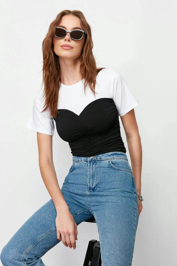 WOVCOR Fitted Gathered Detail Stretch Knit Blouse