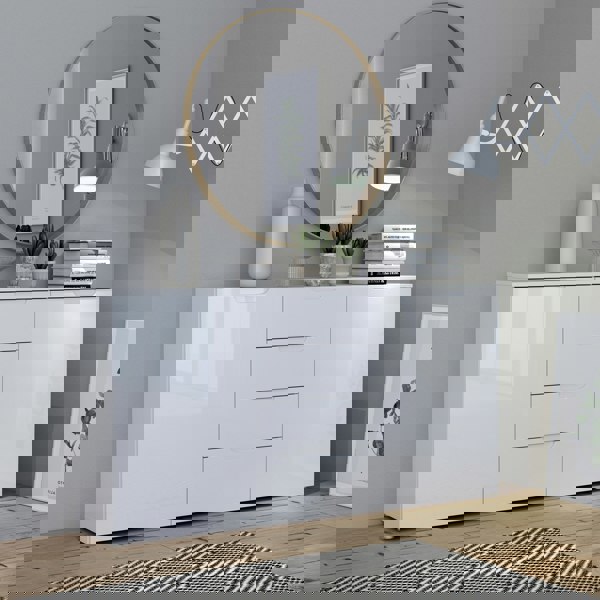 Furniture To Go Sienna Wide Chest of 4 Drawers and 2 Doors in White/White High Gloss