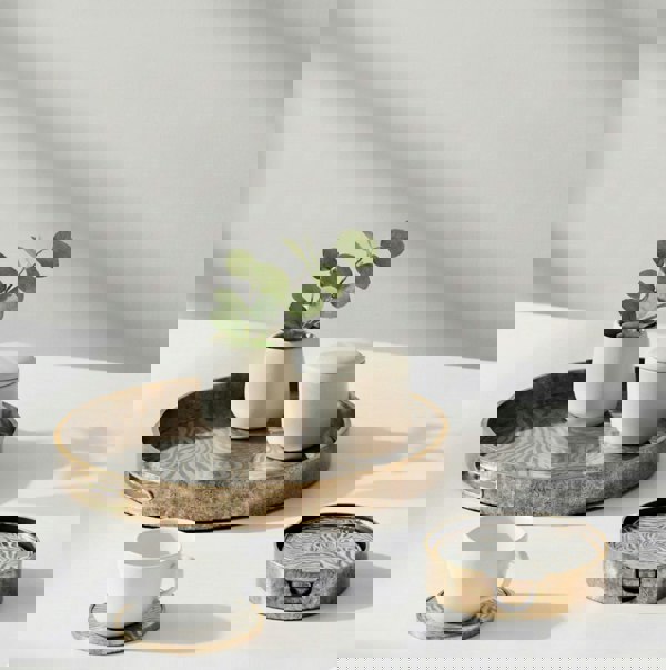 Maison des Cadeaux Round Zebra Print Tray and Drink Coasters Set