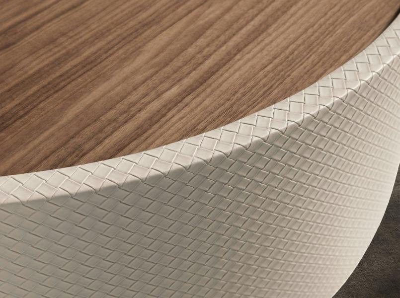 Angel Cerdá Round coffee table in walnut and wood upholstered in sand-coloured leatherette 2164