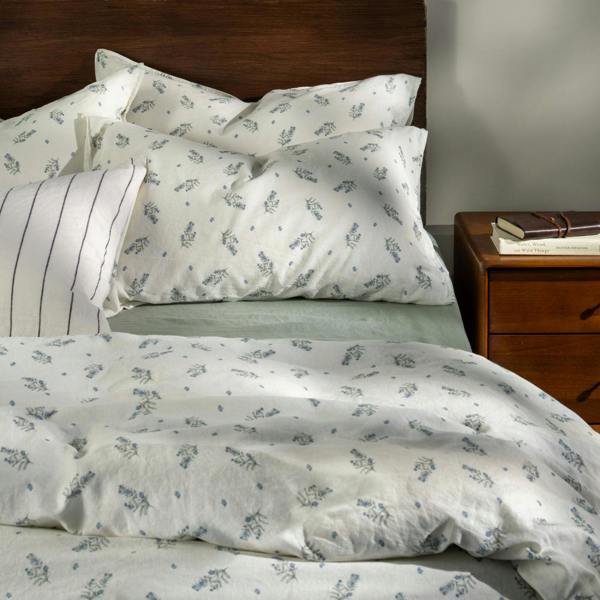 Soak&Sleep White/Green Wild Flower Linen/Cotton Duvet Set Superking