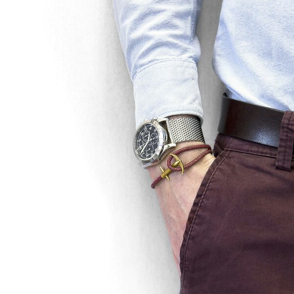 Anchor & Crew Bordeaux Red Admiral Anchor 9ct Yellow Gold and Stingray Leather Bracelet