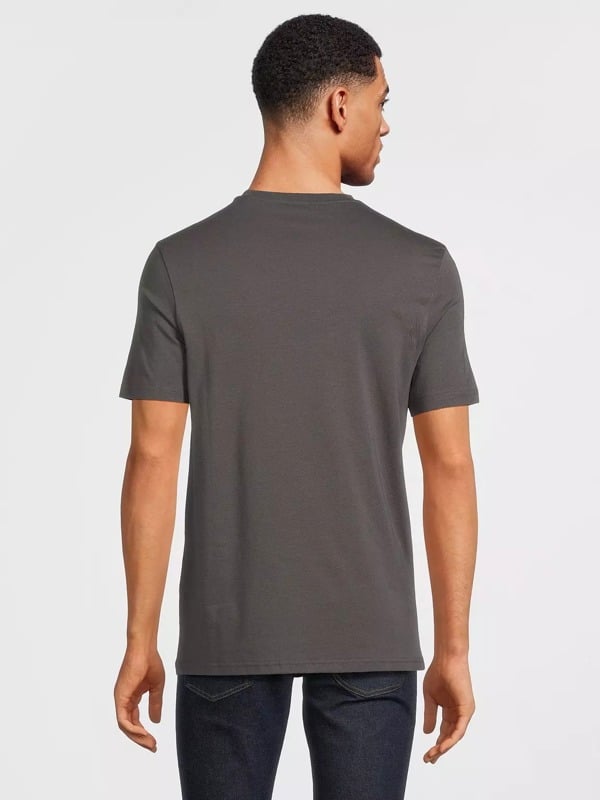 Lyle & Scott Contrast Pocket T-Shirt - Dark Grey