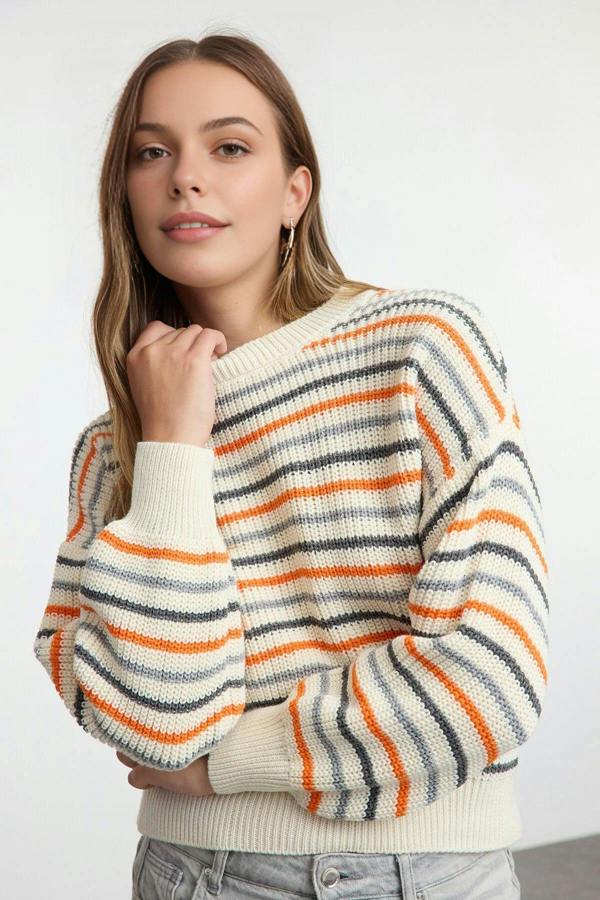 WOVCOR Striped Soft Textured Color Blocking Knit Sweater