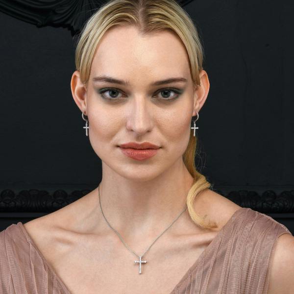 namana Cross Pendant Necklace in 925 Sterling Silver For Women,