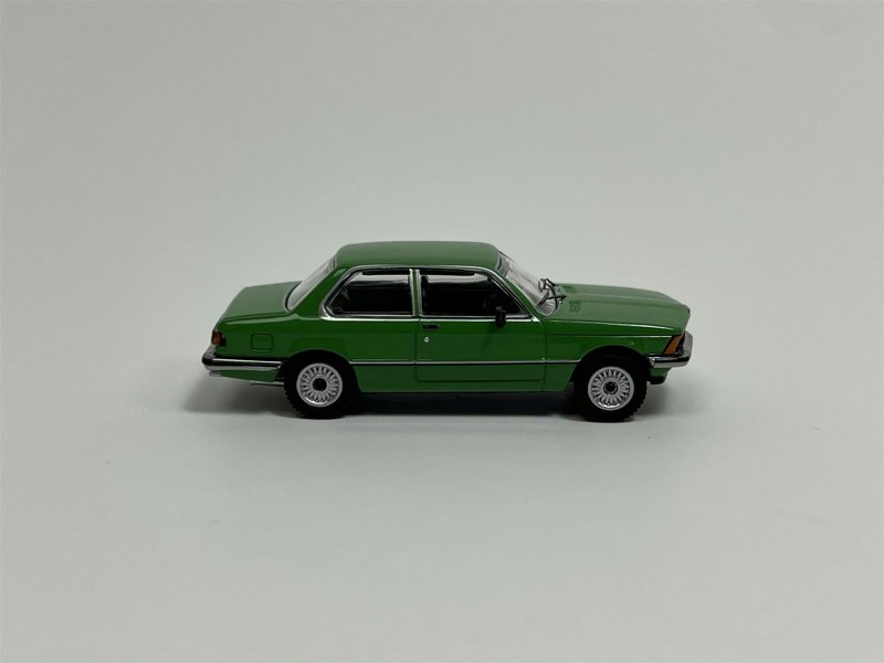 Minichamps BMW 323i e21 1975 Green 1:87 Scale Minichamps 870020002