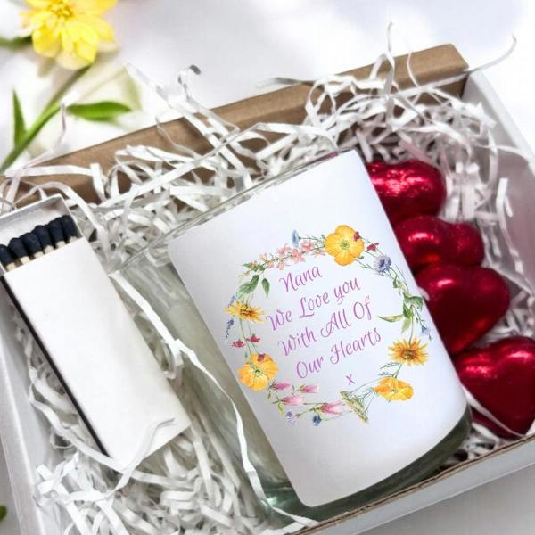 Personalised Flower Circle Candle Gift Set | Keepsake for Friend, Family