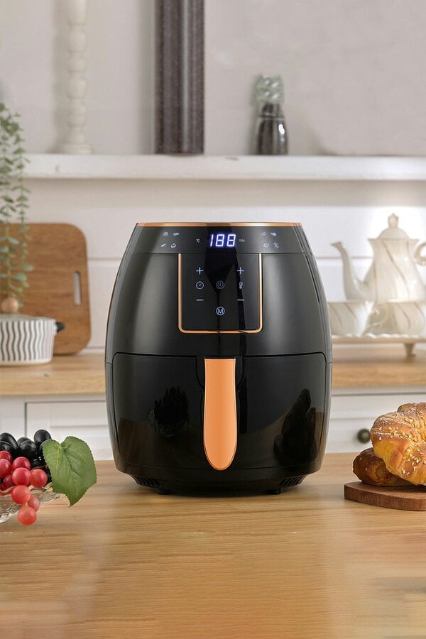 Living and Home 5.5L Digital Touchscreen Air Fryer