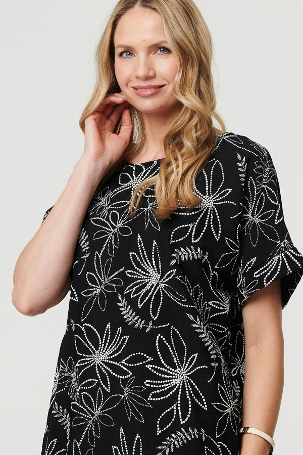 Black | Floral Relaxed Short Sleeve Top
