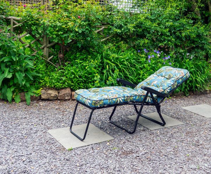 Deluxe Garden Lounger Replacement Cushion | 9 Pattern Options 118cm x 58cm x 118cm Tropical Blue The Garden Furniture Shop