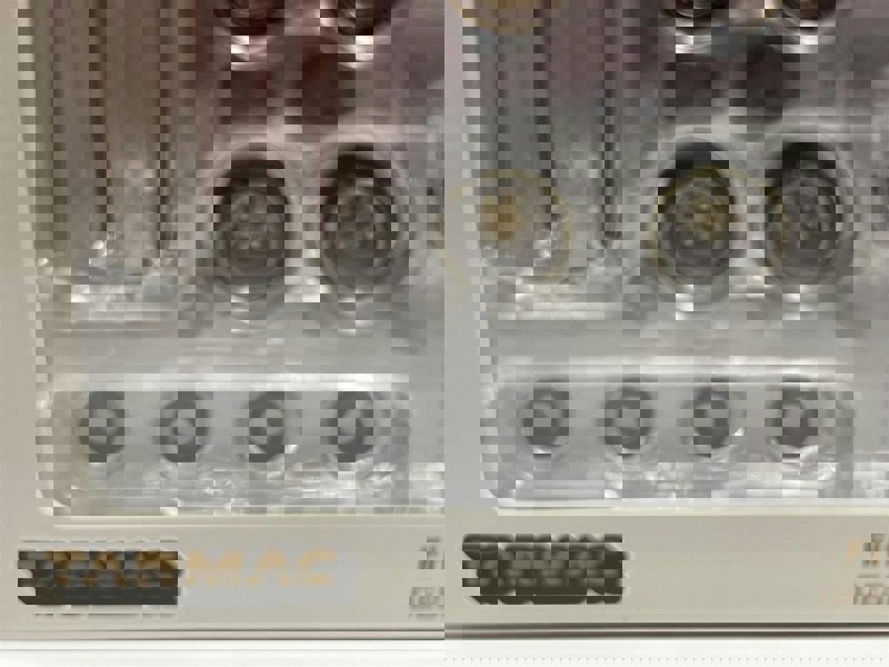 Tarmac Fifteen52 Outlaw 001 8 Piece Set Chrome Gold 1:64 Tarmac Works T64W007CHGO