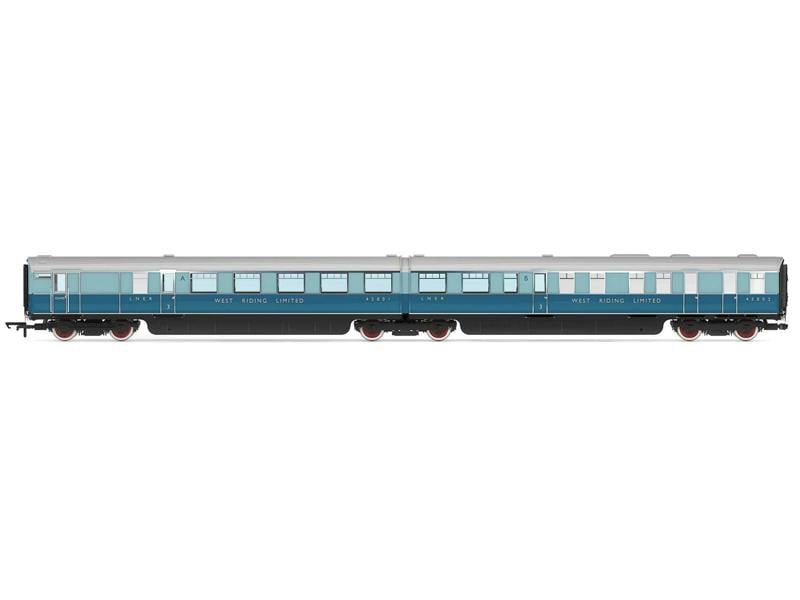 Hornby LNER West Riding Brake 3rd/Kitchen 3rd Articulated Set (2)