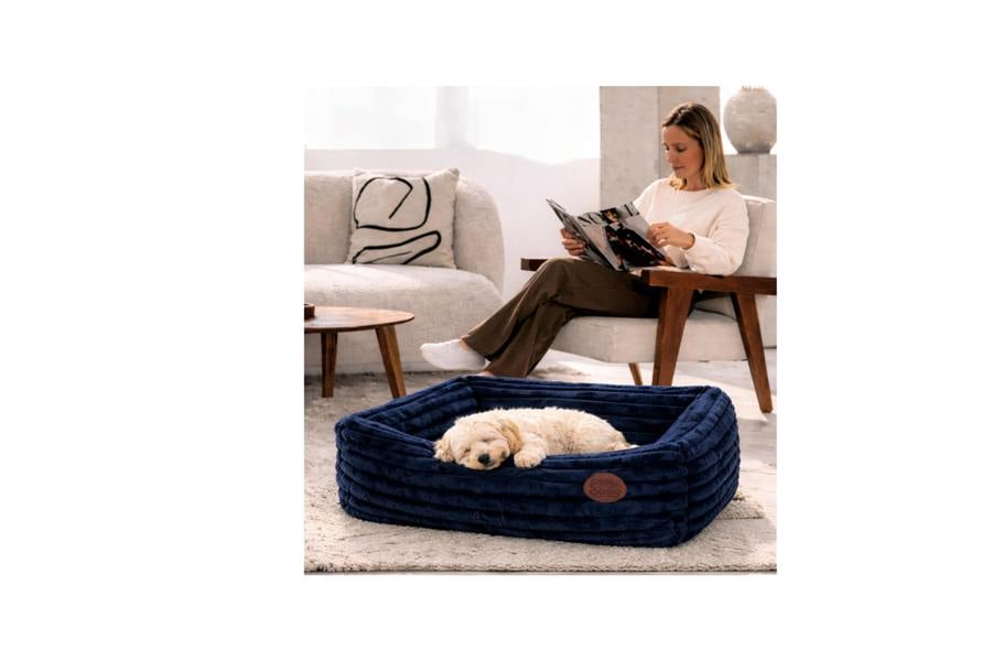 Alaska Orthopaedic Dog Bed - Faux Fur & Memory Foam UK Made - Dog Beds for dogs Snug and Cosy Pets