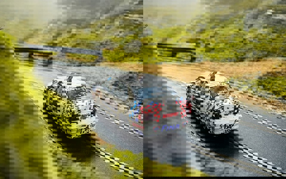 Scalextric BMW E36 320I BTCC 1995 David Brabham 1:32 Scale Scalextric C4574