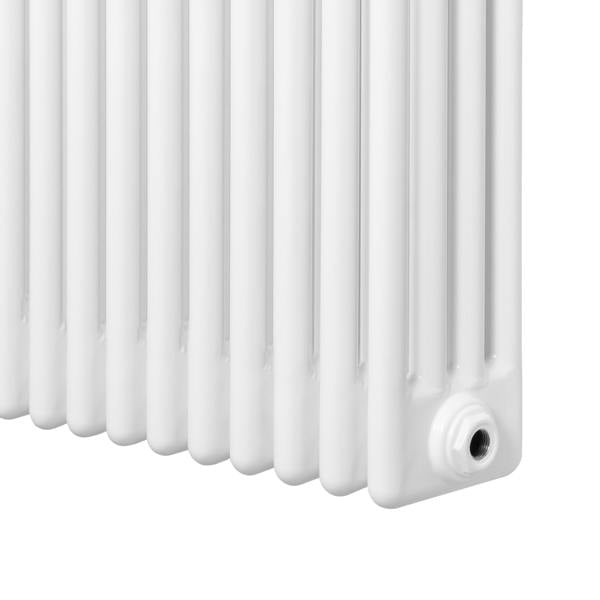 Traditional 4 column radiator in white, measuring 300 x 1370mm, featuring smooth, glossy finish and rounded edges for a classic look