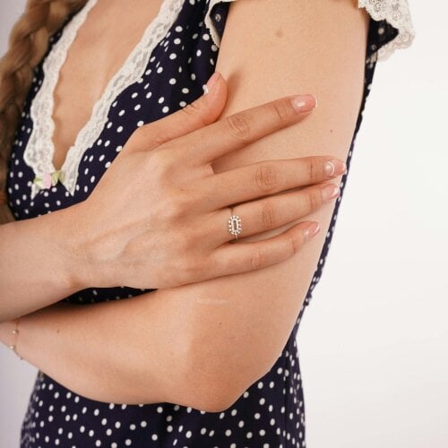 Spero London Oval Wreath Sterling Silver Ring