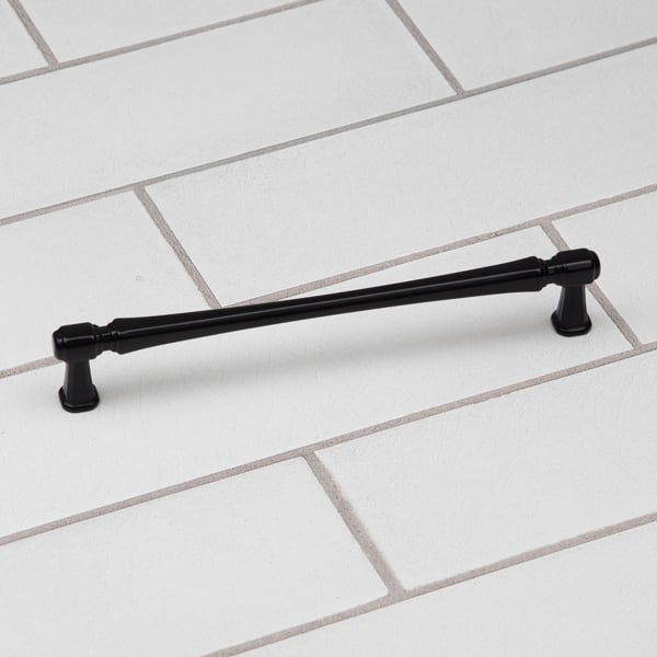 Handle & Home Matt Black Handle and Coordinating Knob