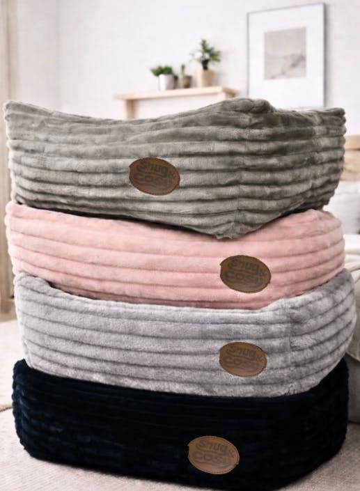 Alaska Orthopaedic Dog Bed - Faux Fur & Memory Foam UK Made - Dog Beds for dogs Snug and Cosy Pets