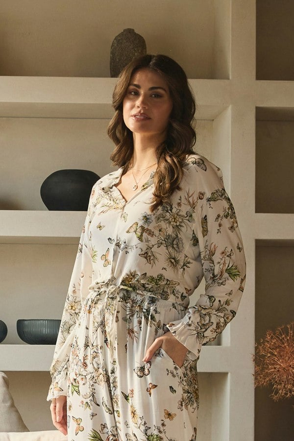 Beige | Butterfly Print Long Sleeve Shirt : Model is 5'9"/175 cm and wears UK10/EU38/US6/AUS10