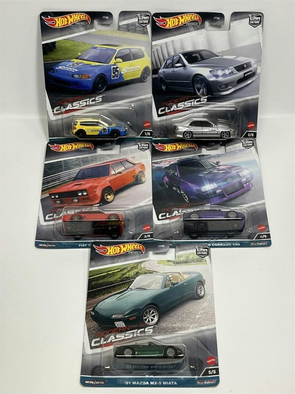 Hot Wheels Modern Classics 5 Car Set 1:64 Scale Hot Wheels Real Riders FPY86