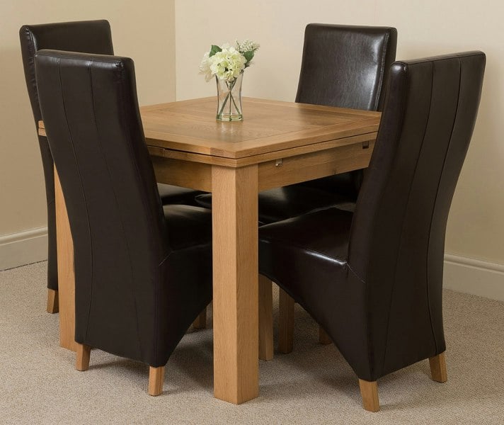 That's Furniture Richmond Small Extending Oak Dining Set with Lola Leather Chairs