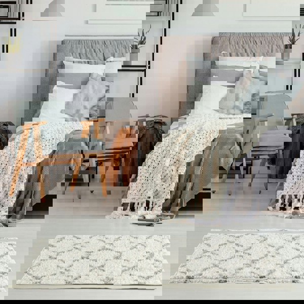 Diamond Design Thick Shaggy Area Rugs Ivory