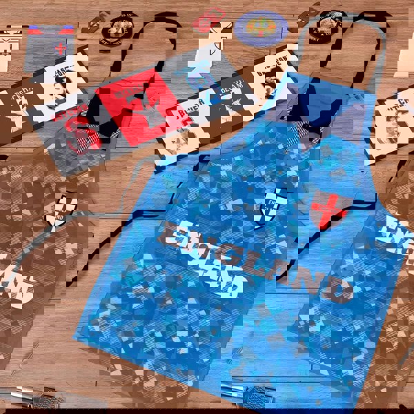 BritishmadeGifts England - Retro Bar Box - The Perfect Time Capsule Gift Box for Football Lovers