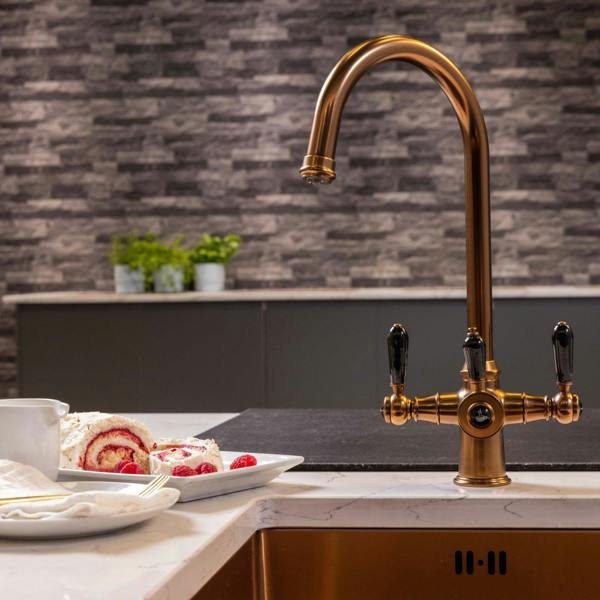 Flode korsa | Traditional Cruciform Style 3 in 1 Instant Boiling Tap | Black Ceramic Levers | Brushed Copper Finish