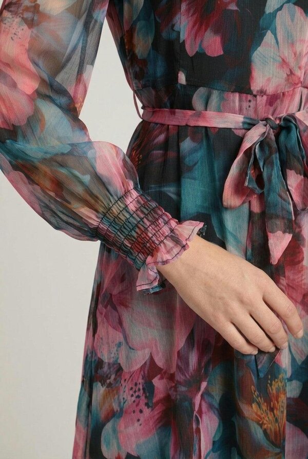 Izabel London Floral Long Sleeve Layered Midi Dress