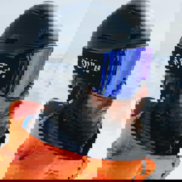 Smith Ski Goggles Squad 2QJ 4L Black ChromaPop Pro Photochromic Blue Mirror