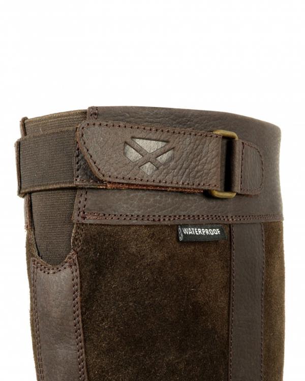 elasticated and velcro strap on the top