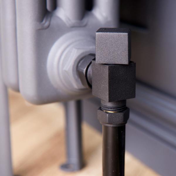 Flode Angled Square Manual Radiator Valve Pack | 15mm x 1/2″ | Matt Black