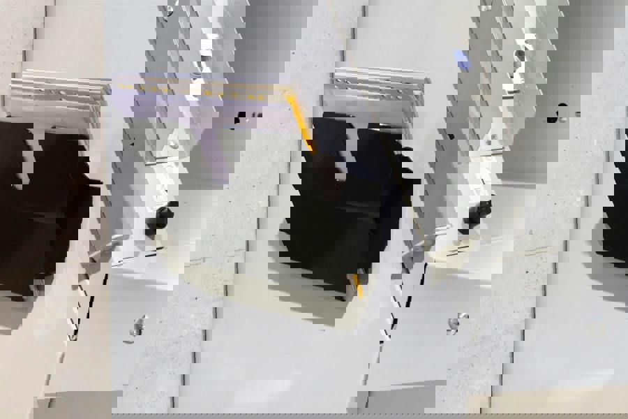 Durable A4 Magnetic Literature Holder | Wall-Mounted Display | FLEXIPLUS | Black