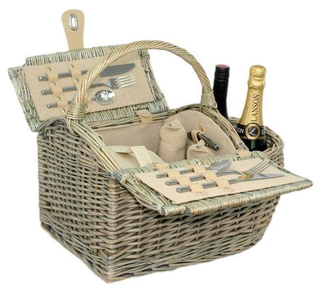 2 Person Traditional Picnic Basket