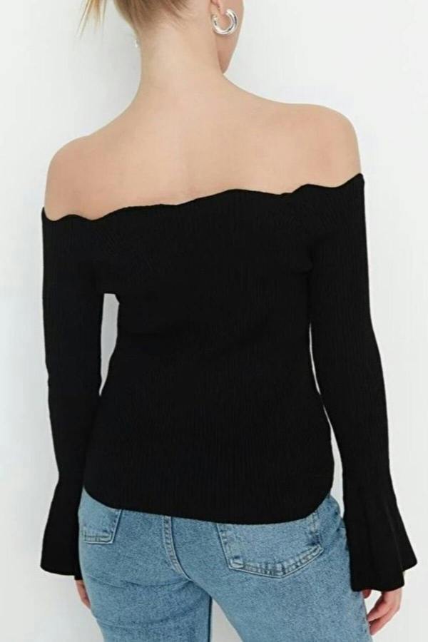 WOVCOR Carmen Collar Knit Sweater
