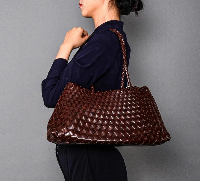 RIMINI Hand Woven Shoulder Bag 'Donna' - Dark Brown