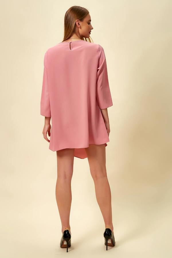 Hoxton Gal 3/4 Sleeve Relaxed Layered Top With Necklace In Pink